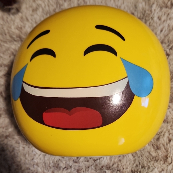 Laughing Emoji Piggy Bank - Picture 5 of 5